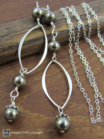 The Delicate Chain Lariat With Silver Leaves And Pyrite Stones