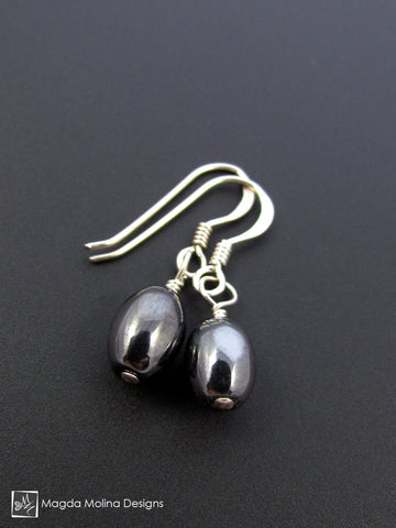 WHOLESALE - The Tiny Silver And Hematite Dangle Earrings