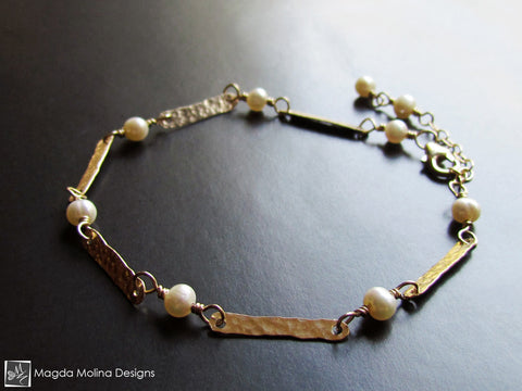 WHOLESALE - The Hammered Gold Bars And White Pearls Bracelet