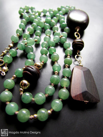 WHOLESALE - The Long Aventurine And Ebony Necklace With A Touch Of Gold